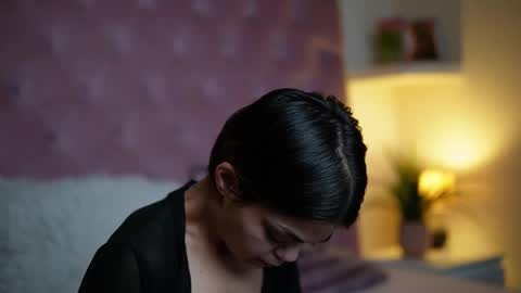 Snapshot of maiamini chatting on October 14, 9:37 pm Maia online show from October 14, 9:37 pm