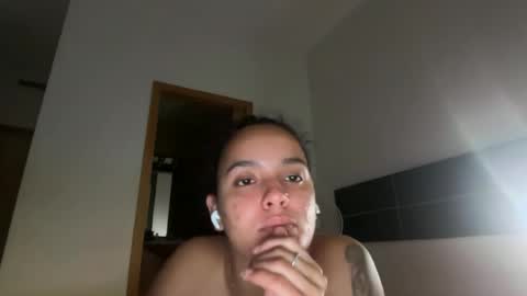 Snapshot of maiapark chatting on July 2, 11:00 pm Maia online show from July 2, 11:00 pm