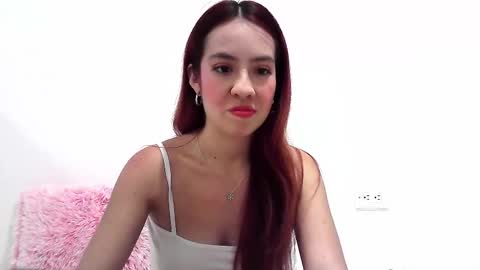 Snapshot of maiarosse_ chatting on January 7, 5:01 am MaiaRosse online show from January 7, 5:01 am