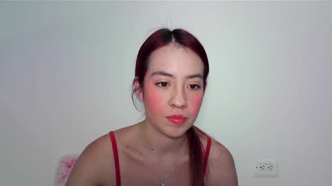 Snapshot of maiarosse_ chatting on January 12, 2:24 am MaiaRosse online show from January 12, 2:24 am