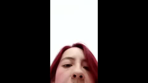 Snapshot of maiarosse_ chatting on February 24, 4:27 am MaiaRosse online show from February 24, 4:27 am