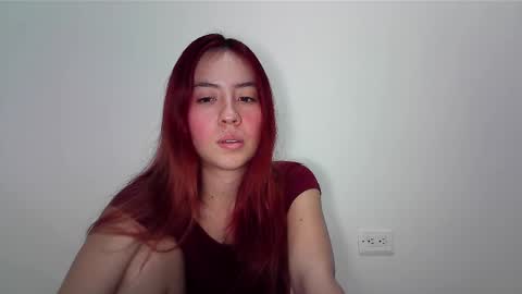 Snapshot of maiarosse_ chatting on March 10, 5:22 am MaiaRosse online show from March 10, 5:22 am