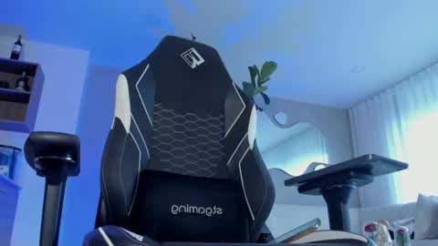 MAICOL  online show from February 2, 10:08 pm