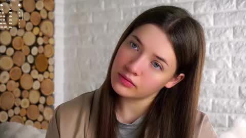 Lucy online show from November 5, 2:11 am