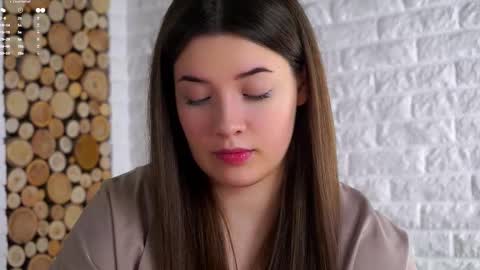 Lucy online show from March 6, 2:08 am