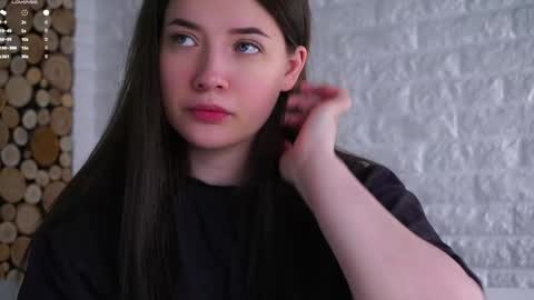 Lucy online show from June 7, 2:16 am