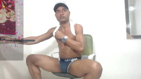 Snapshot of maik_alen chatting on May 21, 3:30 pm . Maik Alen . online show from May 21, 3:30 pm