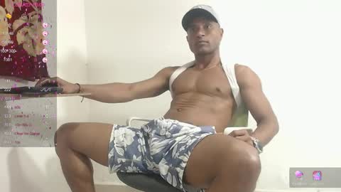 Snapshot of maik_alen chatting on June 3, 4:12 pm . Maik Alen . online show from June 3, 4:12 pm
