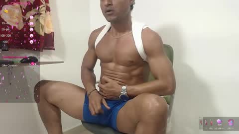 Snapshot of maik_alen chatting on June 4, 3:40 pm . Maik Alen . online show from June 4, 3:40 pm