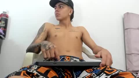maikdemon_ online show from June 15, 3:25 pm