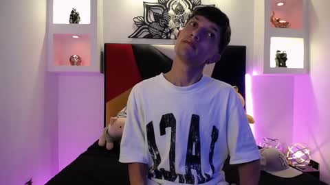 Maiky Cooper online show from February 28, 3:59 am