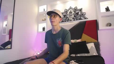 Maiky Cooper online show from March 2, 7:10 am