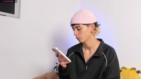 Snapshot of maiky_cooper01 chatting on May 12, 3:03 am maiky_cooper01 online show from May 12, 3:03 am