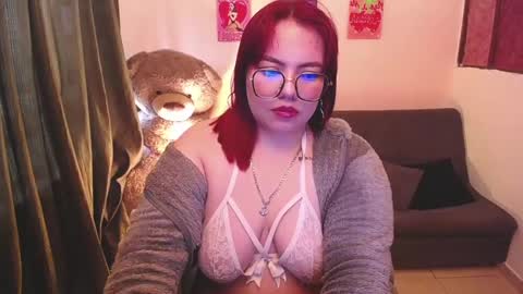 maily online show from December 7, 9:44 pm