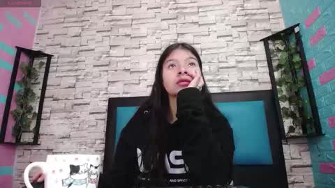 Snapshot of maily_can chatting on September 23, 1:03 pm MAILY CAN online show from September 23, 1:03 pm