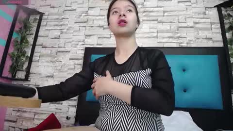 Snapshot of maily_can chatting on September 24, 1:14 pm MAILY CAN online show from September 24, 1:14 pm