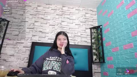 Snapshot of maily_can chatting on September 27, 12:43 pm MAILY CAN online show from September 27, 12:43 pm