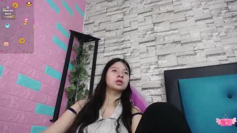 Snapshot of maily_can chatting on October 10, 12:59 pm MAILY CAN online show from October 10, 12:59 pm