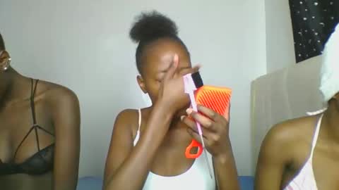 maira luv1 online show from March 11, 8:42 am