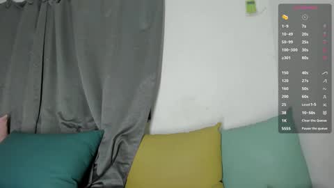 Snapshot of maison_sofiaa chatting on January 14, 7:06 am online show from January 14, 7:06 am
