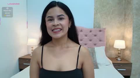   online show from March 9, 11:25 am