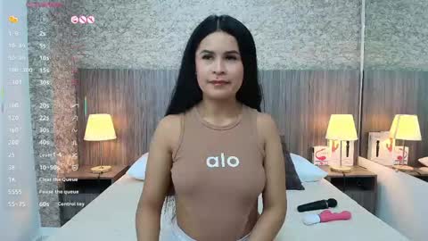   online show from June 9, 11:33 am