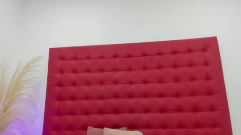 maite_smith69 online show from February 27, 11:41 am