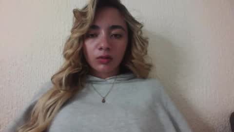 majo_gomezz online show from January 13, 11:32 pm