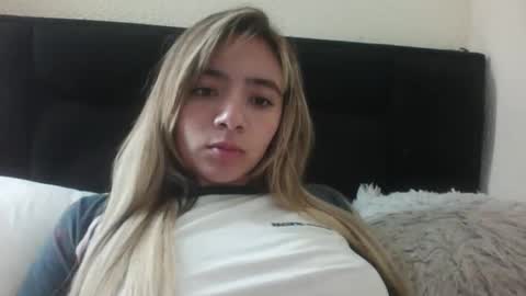 majo_gomezz online show from March 4, 3:34 am