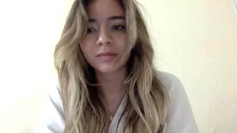 Snapshot of majo_gomezz chatting on May 11, 4:07 am majo_gomezz online show from May 11, 4:07 am