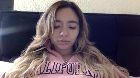 Snapshot of majo_gomezz chatting on May 27, 1:57 am majo_gomezz online show from May 27, 1:57 am