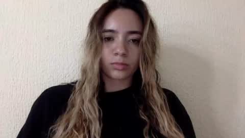 Snapshot of majo_gomezz chatting on June 21, 2:03 am majo_gomezz online show from June 21, 2:03 am