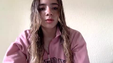 Snapshot of majo_gomezz chatting on July 9, 5:50 pm majo_gomezz online show from July 9, 5:50 pm