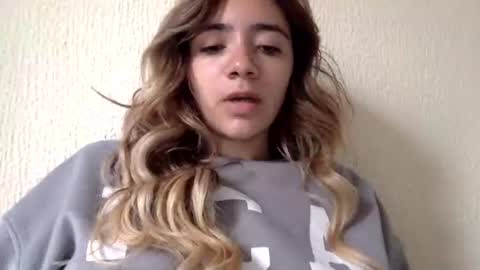 Snapshot of majo_gomezz chatting on July 10, 3:58 pm majo_gomezz online show from July 10, 3:58 pm