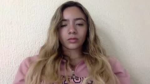 Snapshot of majo_gomezz chatting on July 29, 12:09 am majo_gomezz online show from July 29, 12:09 am
