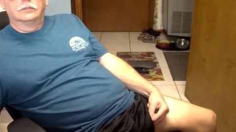 Snapshot of majormike34 chatting on February 5, 2:26 pm majormike34 online show from February 5, 2:26 pm