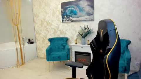 Chloe online show from March 14, 3:23 am