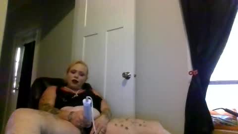 make_me_cum_69x online show from May 17, 12:01 pm