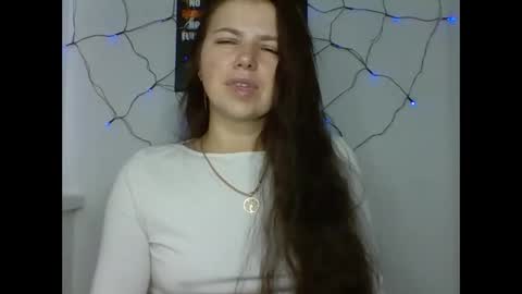 make_mesmile online show from November 5, 7:30 am