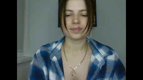 Snapshot of make_mesmile chatting on May 7, 6:24 pm make_mesmile online show from May 7, 6:24 pm