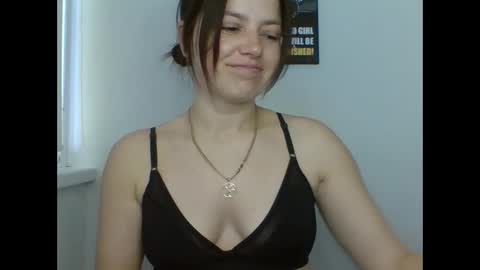 Snapshot of make_mesmile chatting on May 15, 6:53 am make_mesmile online show from May 15, 6:53 am
