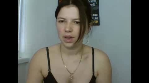 Snapshot of make_mesmile chatting on May 16, 6:32 am make_mesmile online show from May 16, 6:32 am