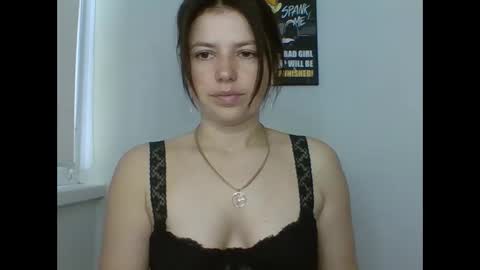 Snapshot of make_mesmile chatting on May 19, 6:42 am make_mesmile online show from May 19, 6:42 am