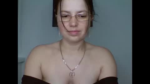 Snapshot of make_mesmile chatting on May 28, 6:38 pm make_mesmile online show from May 28, 6:38 pm