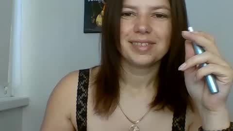 Snapshot of make_mesmile chatting on June 22, 6:21 am make_mesmile online show from June 22, 6:21 am