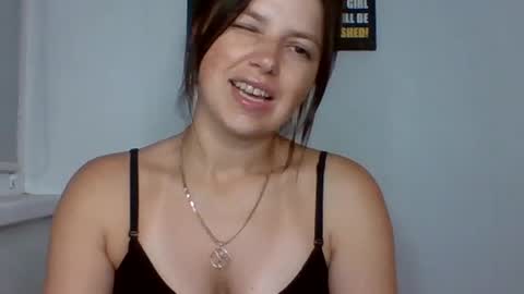 Snapshot of make_mesmile chatting on July 28, 6:20 pm make_mesmile online show from July 28, 6:20 pm