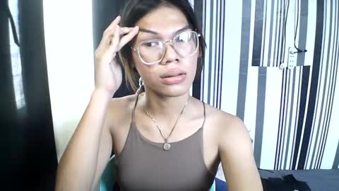 Snapshot of makekeanacum chatting on December 2, 5:48 am SWEET KEANA online show from December 2, 5:48 am