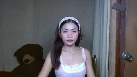 Snapshot of makeme_wettt chatting on February 14, 6:34 am makeme_wettt online show from February 14, 6:34 am
