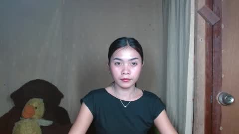 Snapshot of makeme_wettt chatting on February 22, 7:12 am makeme_wettt online show from February 22, 7:12 am