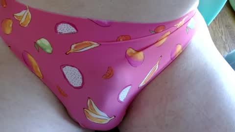 makemeplease89 online show from April 28, 5:18 pm